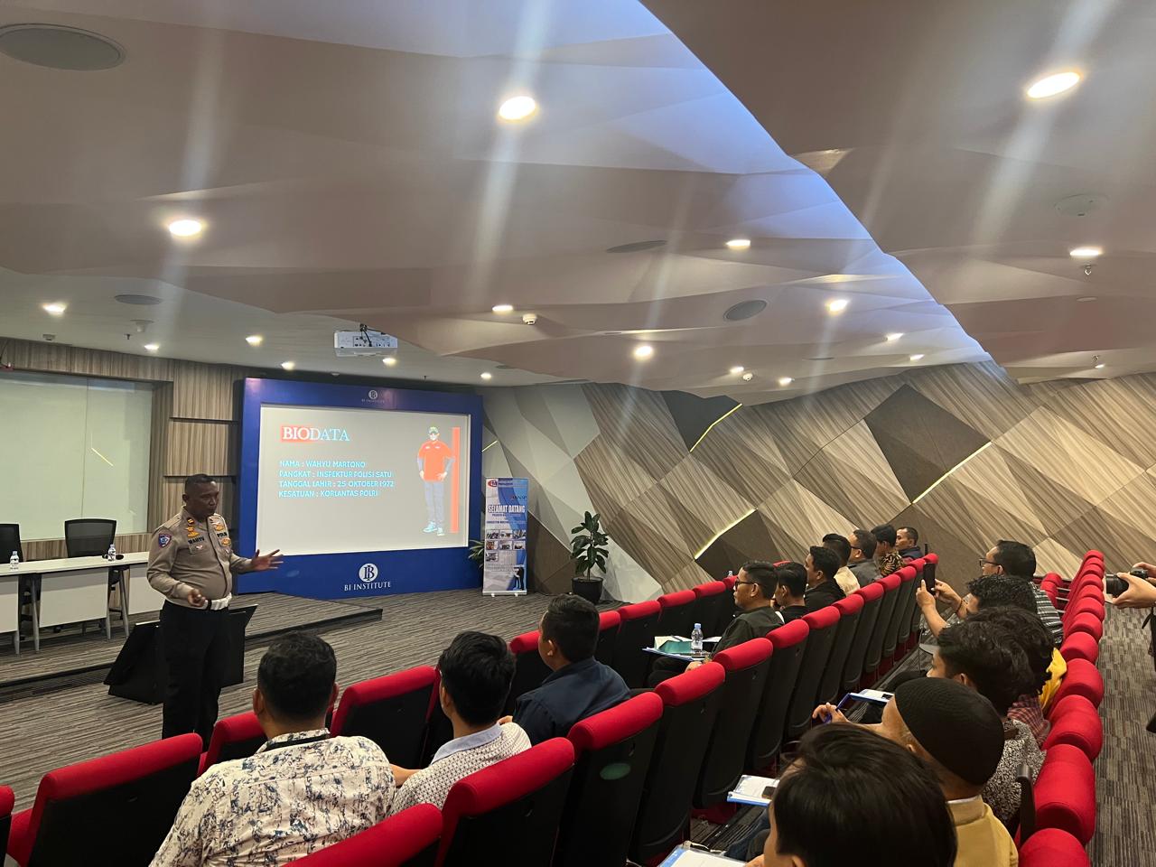 Diklat Pengawalan Tertutup VIP